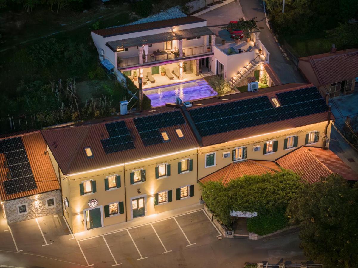 Vila Robida & Spa Crni Kal Luaran gambar