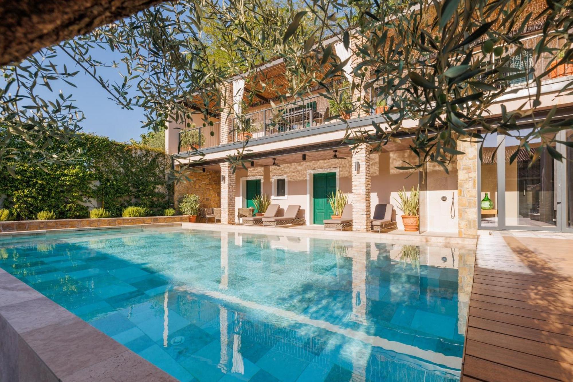 Vila Robida & Spa Crni Kal Luaran gambar