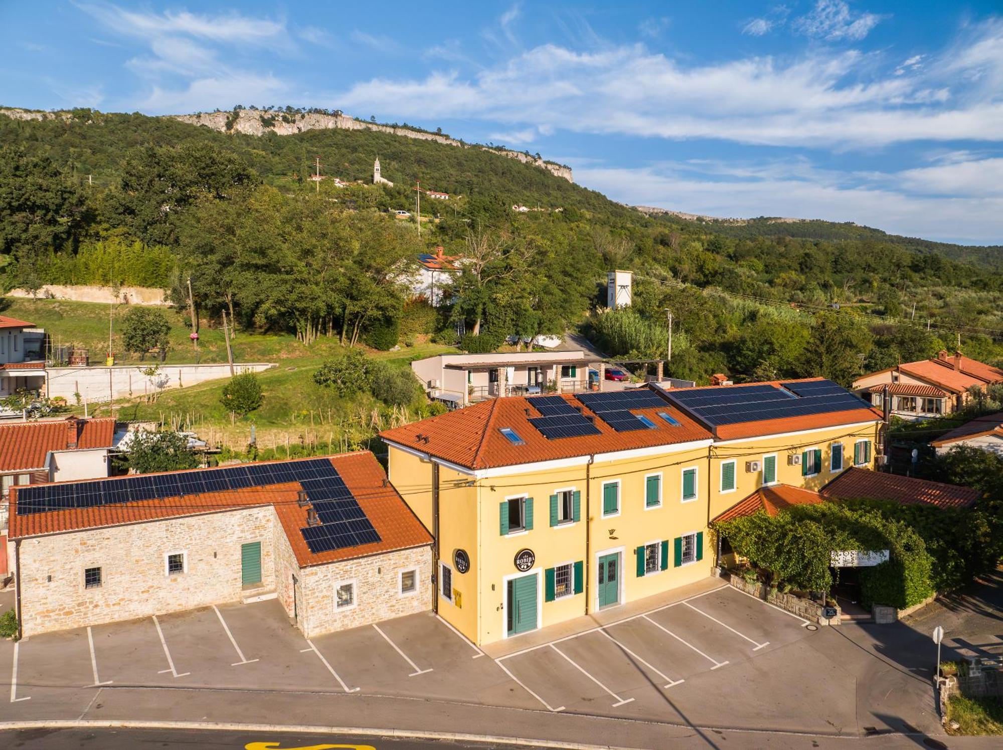 Vila Robida & Spa Crni Kal Luaran gambar